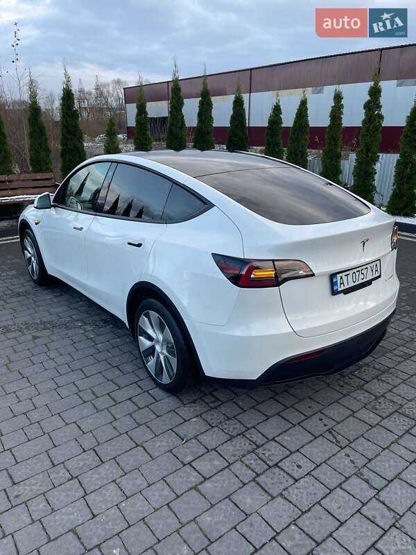 Внедорожник / Кроссовер Tesla Model Y 2021 в Богородчанах