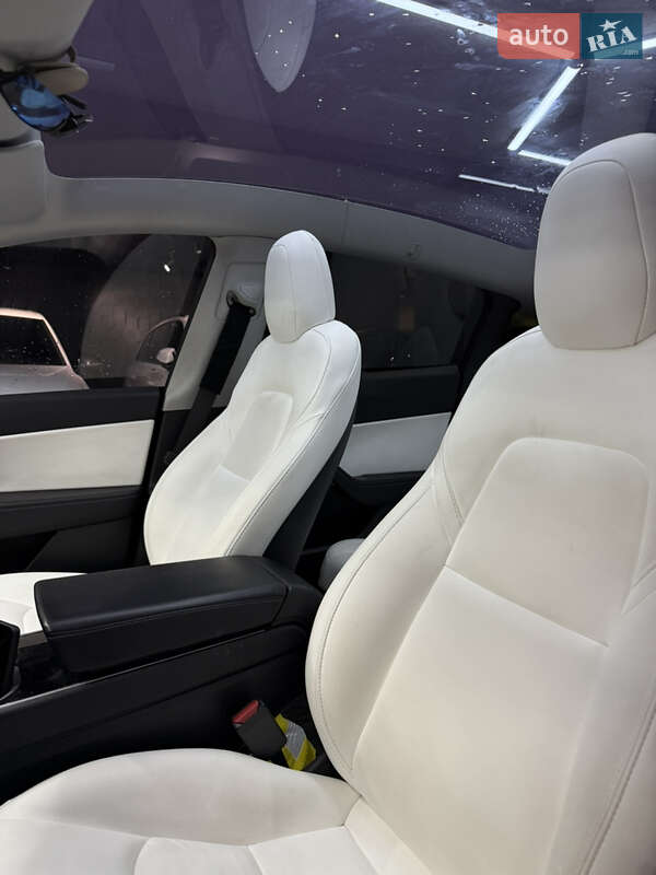 Внедорожник / Кроссовер Tesla Model Y 2021 в Одессе