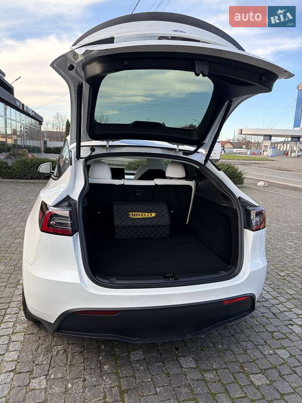 Внедорожник / Кроссовер Tesla Model Y 2023 в Ужгороде фото 25 Внедорожник / Кроссовер Tesla Model Y 2023 в Ужгороде