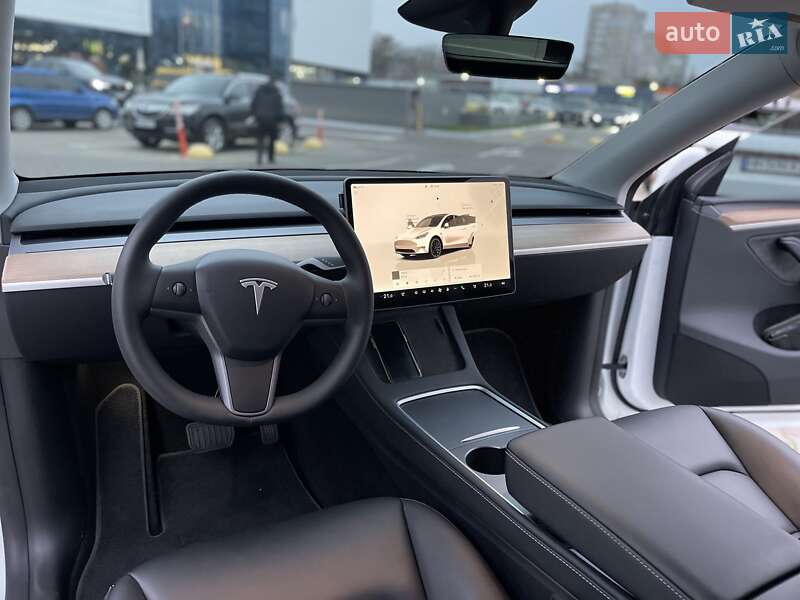 Внедорожник / Кроссовер Tesla Model Y 2023 в Одессе
