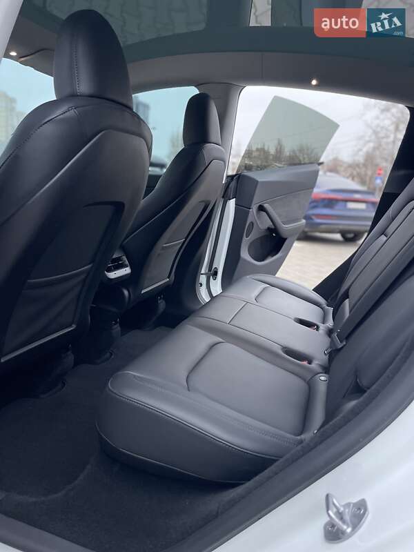 Внедорожник / Кроссовер Tesla Model Y 2023 в Одессе