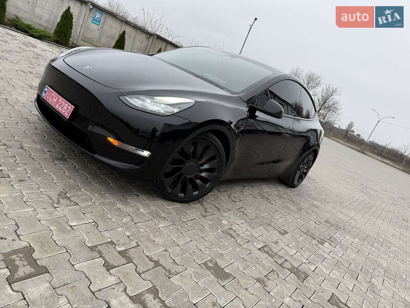 Внедорожник / Кроссовер Tesla Model Y 2021 в Виннице