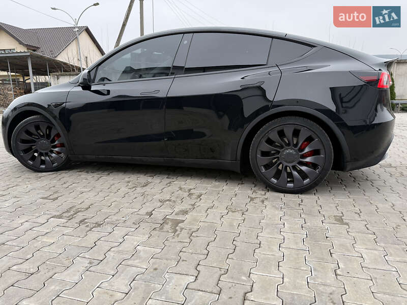 Внедорожник / Кроссовер Tesla Model Y 2021 в Виннице