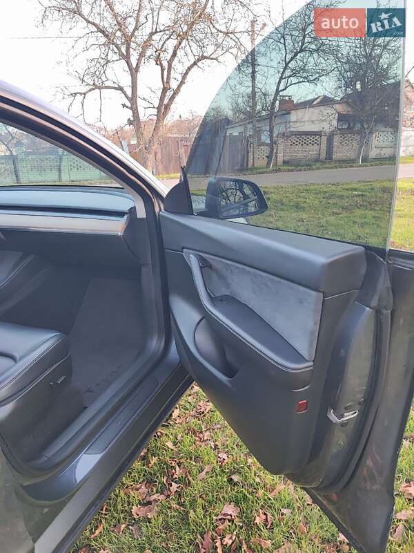 Внедорожник / Кроссовер Tesla Model Y 2022 в Одессе фото 21 Внедорожник / Кроссовер Tesla Model Y 2022 в Одессе