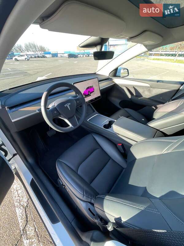 Внедорожник / Кроссовер Tesla Model Y 2022 в Киеве фото 12 Внедорожник / Кроссовер Tesla Model Y 2022 в Киеве