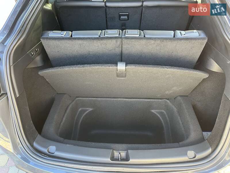 Внедорожник / Кроссовер Tesla Model Y 2023 в Луцке