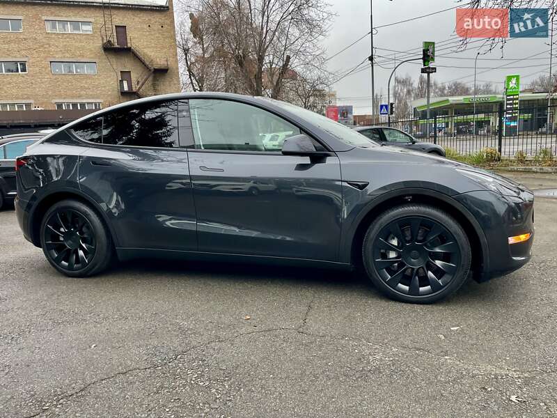 Внедорожник / Кроссовер Tesla Model Y 2024 в Киеве фото 6 Внедорожник / Кроссовер Tesla Model Y 2024 в Киеве