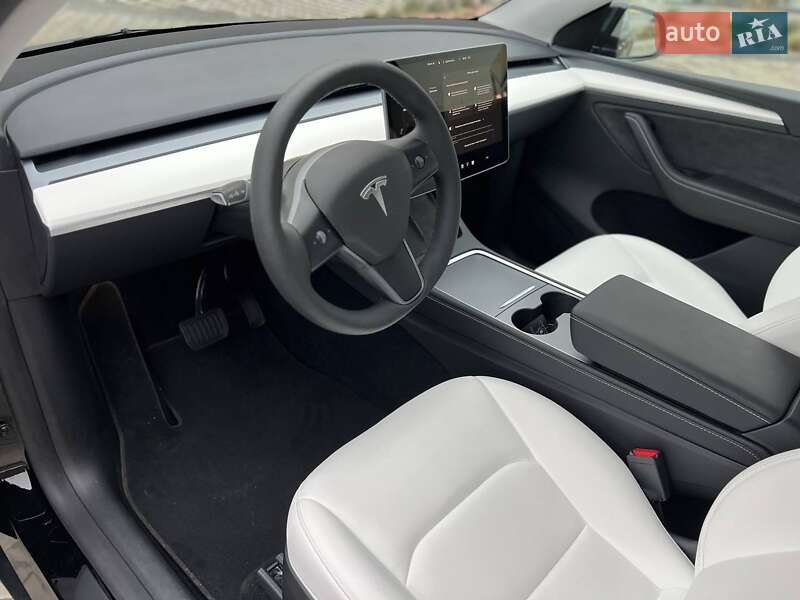 Внедорожник / Кроссовер Tesla Model Y 2024 в Киеве фото 17 Внедорожник / Кроссовер Tesla Model Y 2024 в Киеве