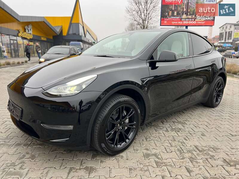 Внедорожник / Кроссовер Tesla Model Y 2024 в Киеве фото 6 Внедорожник / Кроссовер Tesla Model Y 2024 в Киеве