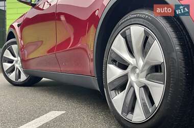 Позашляховик / Кросовер Tesla Model Y 2024 в Києві фото 12 Позашляховик / Кросовер Tesla Model Y 2024 в Києві