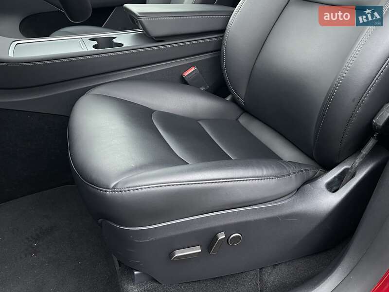 Внедорожник / Кроссовер Tesla Model Y 2024 в Киеве фото 19 Внедорожник / Кроссовер Tesla Model Y 2024 в Киеве