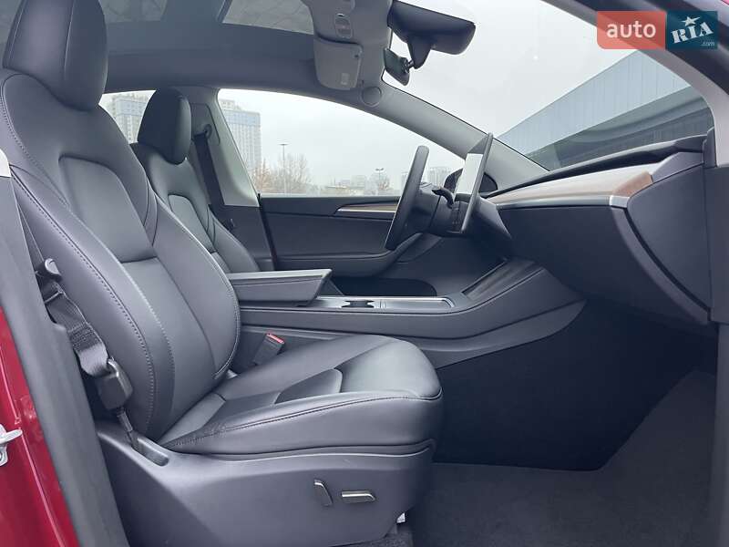 Внедорожник / Кроссовер Tesla Model Y 2024 в Киеве фото 31 Внедорожник / Кроссовер Tesla Model Y 2024 в Киеве