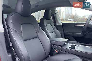 Позашляховик / Кросовер Tesla Model Y 2024 в Києві фото 34 Позашляховик / Кросовер Tesla Model Y 2024 в Києві