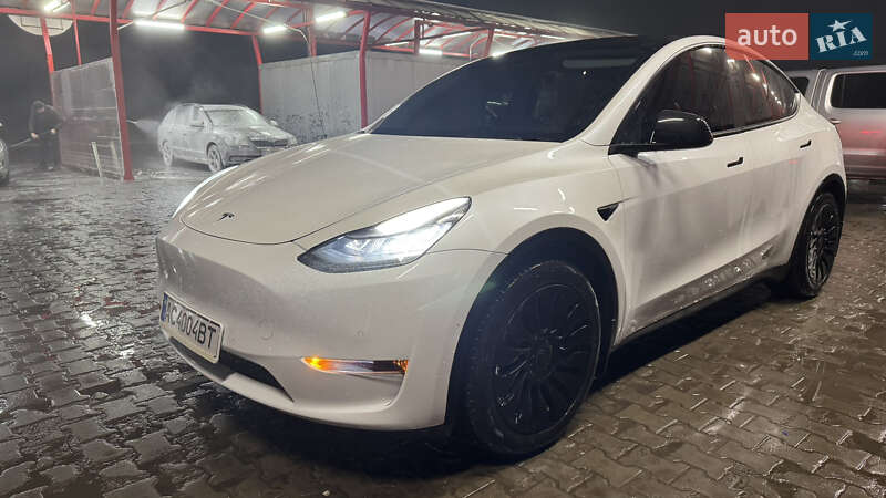 Внедорожник / Кроссовер Tesla Model Y 2020 в Луцке