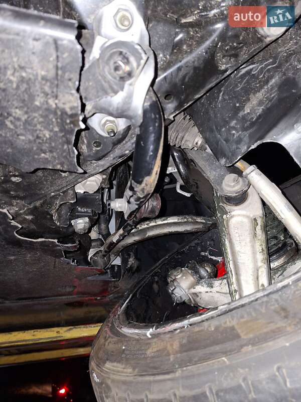 Внедорожник / Кроссовер Tesla Model Y 2023 в Львове фото 3 Внедорожник / Кроссовер Tesla Model Y 2023 в Львове