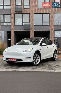 Внедорожник / Кроссовер Tesla Model Y 2023 в Киеве