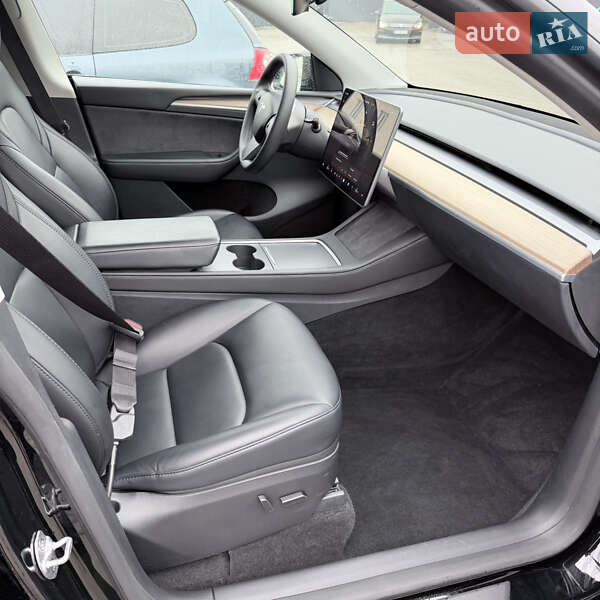 Внедорожник / Кроссовер Tesla Model Y 2023 в Львове фото 39 Внедорожник / Кроссовер Tesla Model Y 2023 в Львове