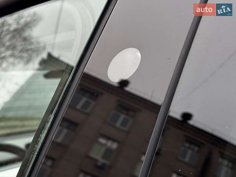 Позашляховик / Кросовер Tesla Model Y 2023 в Харкові