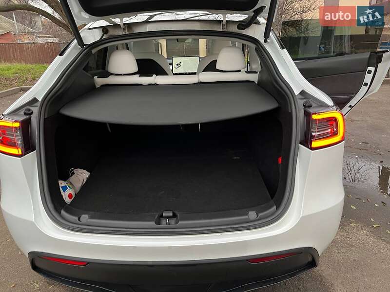 Внедорожник / Кроссовер Tesla Model Y 2023 в Киеве фото 16 Внедорожник / Кроссовер Tesla Model Y 2023 в Киеве