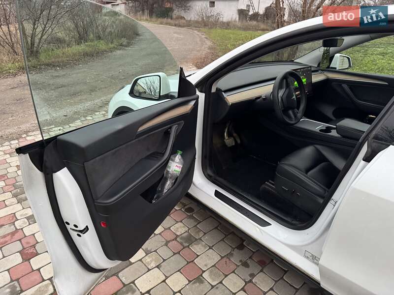 Внедорожник / Кроссовер Tesla Model Y 2022 в Днепре фото 8 Внедорожник / Кроссовер Tesla Model Y 2022 в Днепре