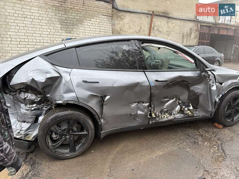Внедорожник / Кроссовер Tesla Model Y 2025 в Харькове фото 14 Внедорожник / Кроссовер Tesla Model Y 2025 в Харькове
