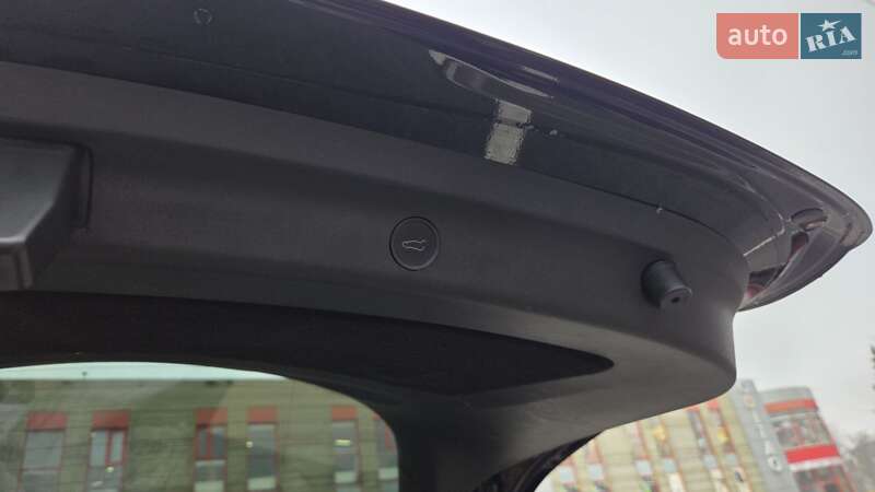 Внедорожник / Кроссовер Tesla Model Y 2023 в Днепре фото 4 Внедорожник / Кроссовер Tesla Model Y 2023 в Днепре