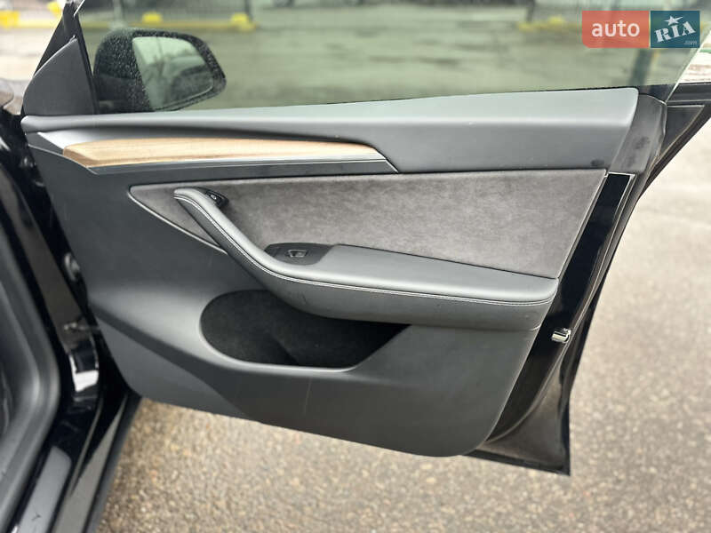 Внедорожник / Кроссовер Tesla Model Y 2022 в Киеве фото 24 Внедорожник / Кроссовер Tesla Model Y 2022 в Киеве