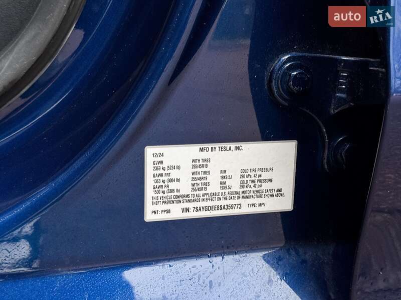 Позашляховик / Кросовер Tesla Model Y 2024 в Києві