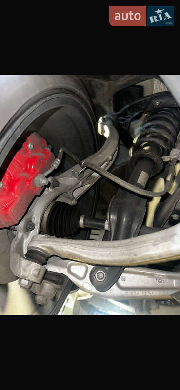 Внедорожник / Кроссовер Tesla Model Y 2022 в Киеве фото 27 Внедорожник / Кроссовер Tesla Model Y 2022 в Киеве