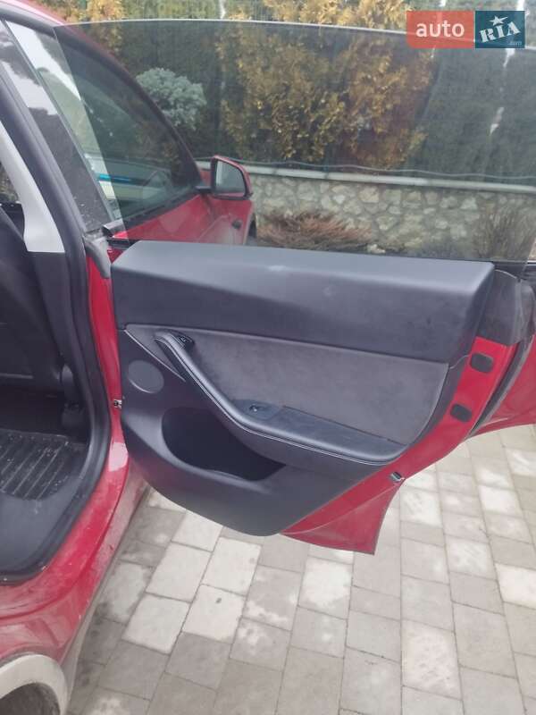 Позашляховик / Кросовер Tesla Model Y 2021 в Тернополі