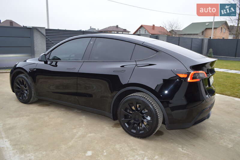 Внедорожник / Кроссовер Tesla Model Y 2022 в Ивано-Франковске