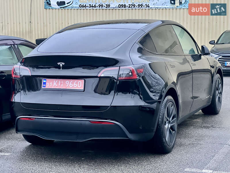 Внедорожник / Кроссовер Tesla Model Y 2024 в Киеве
