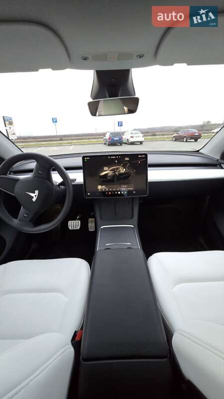Позашляховик / Кросовер Tesla Model Y 2024 в Львові