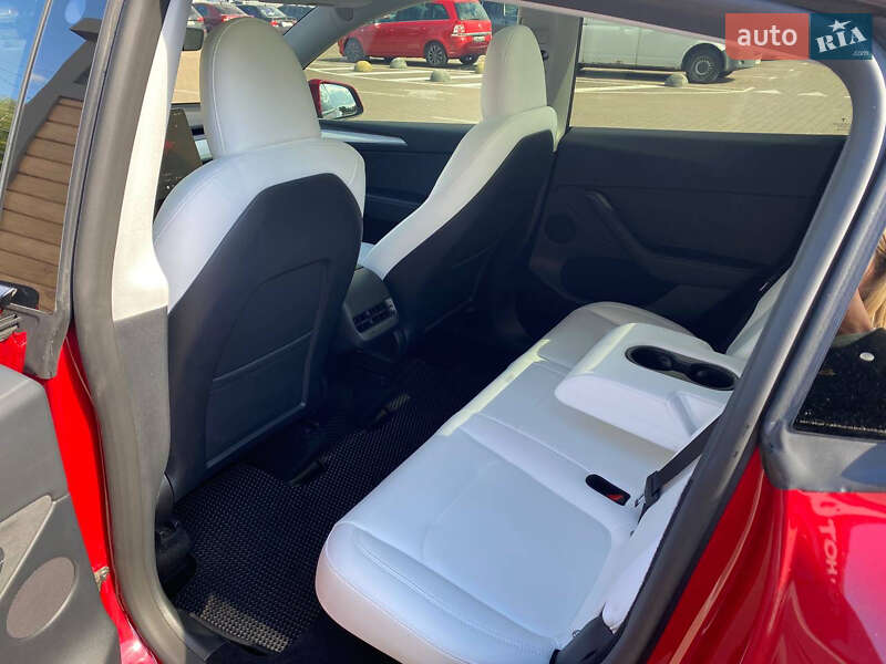 Внедорожник / Кроссовер Tesla Model Y 2023 в Житомире фото 11 Внедорожник / Кроссовер Tesla Model Y 2023 в Житомире