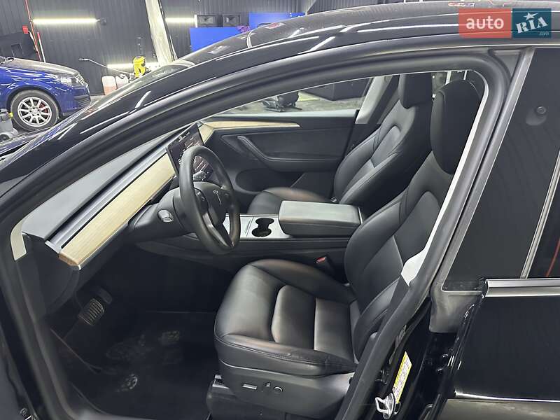 Внедорожник / Кроссовер Tesla Model Y 2024 в Одессе