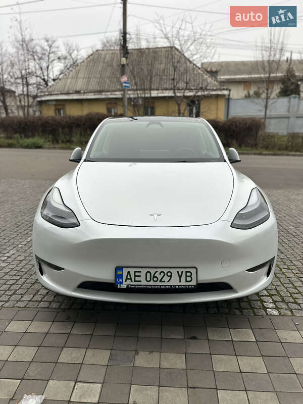 Позашляховик / Кросовер Tesla Model Y 2024 в Дніпрі