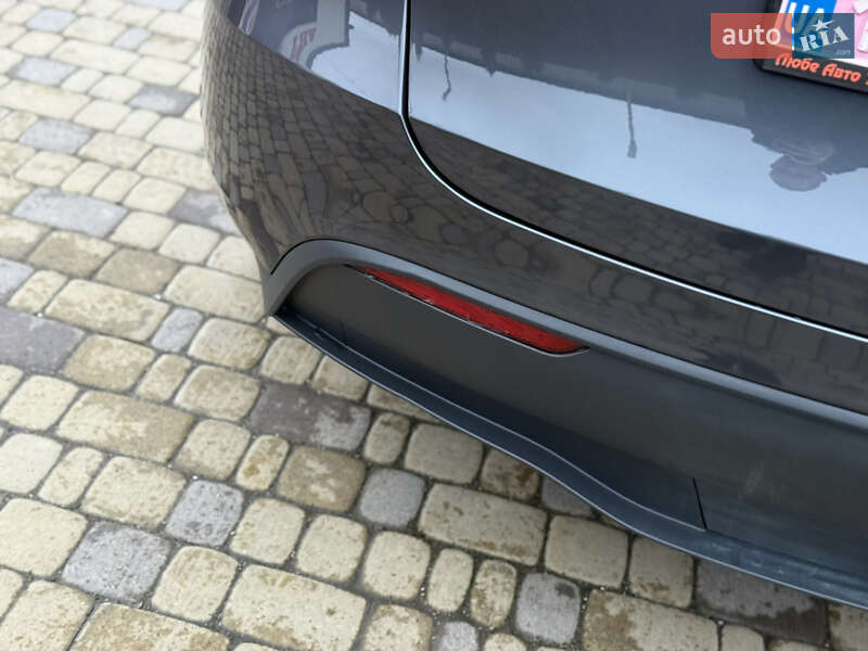 Внедорожник / Кроссовер Tesla Model Y 2023 в Тернополе