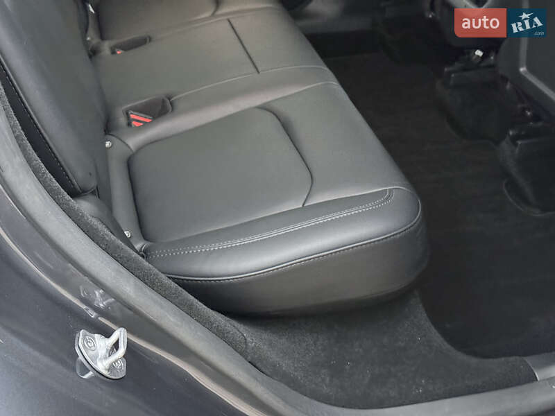 Внедорожник / Кроссовер Tesla Model Y 2023 в Тернополе