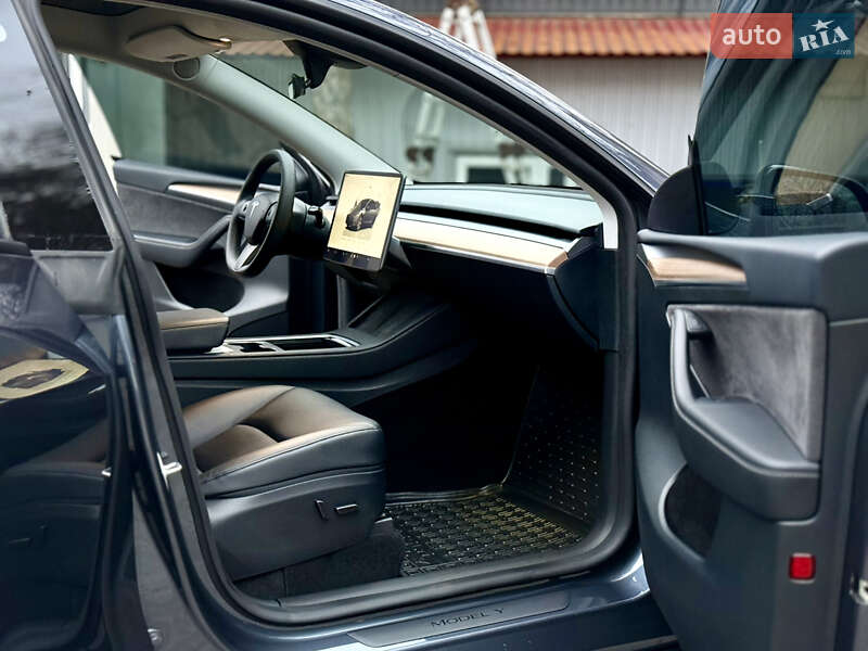 Внедорожник / Кроссовер Tesla Model Y 2023 в Тернополе фото 60 Внедорожник / Кроссовер Tesla Model Y 2023 в Тернополе