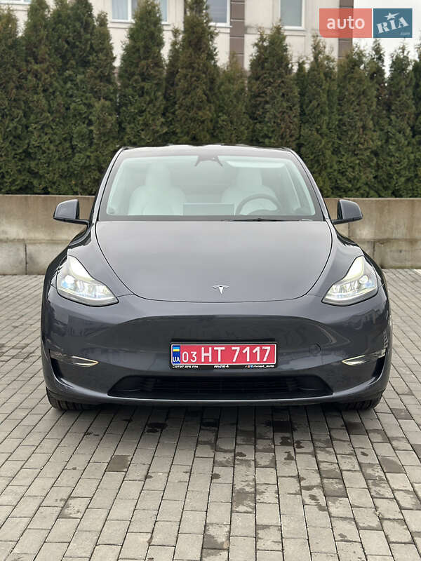 Внедорожник / Кроссовер Tesla Model Y 2023 в Ровно