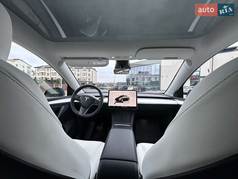 Внедорожник / Кроссовер Tesla Model Y 2023 в Ровно