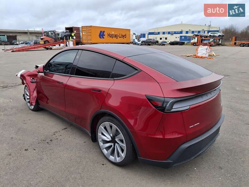 Внедорожник / Кроссовер Tesla Model Y 2026 в Киеве
