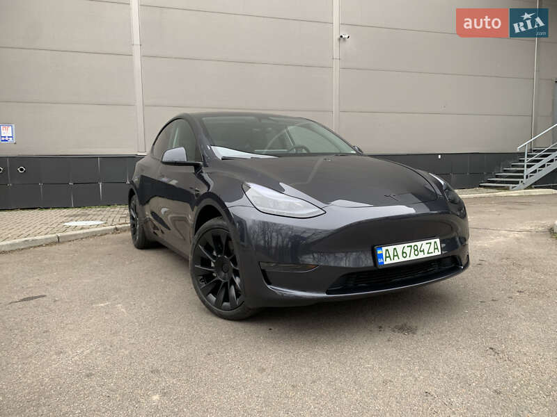 Внедорожник / Кроссовер Tesla Model Y 2024 в Киеве