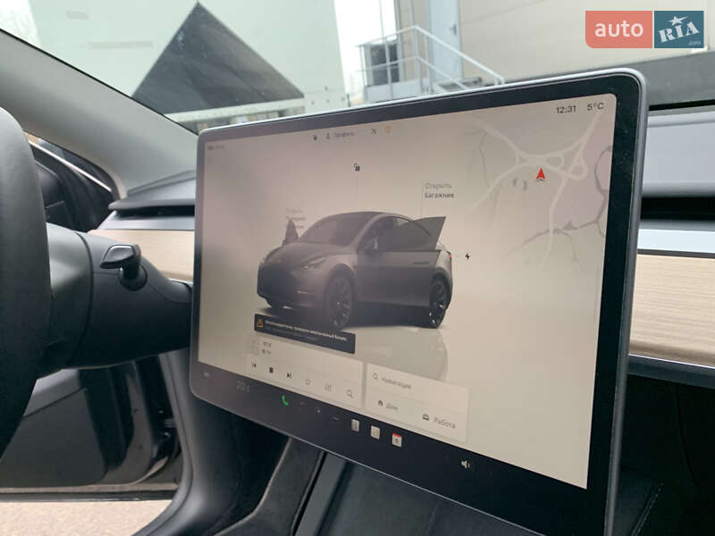 Внедорожник / Кроссовер Tesla Model Y 2024 в Киеве