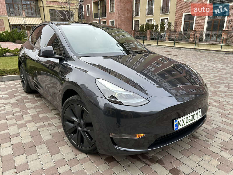 Tesla Model Y 2024 Tesla Model Y 2024