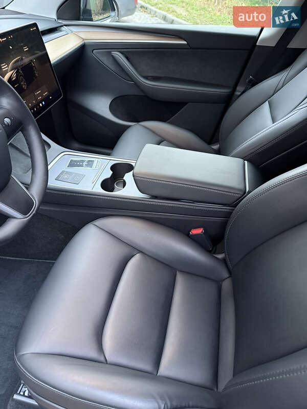 Внедорожник / Кроссовер Tesla Model Y 2024 в Виннице