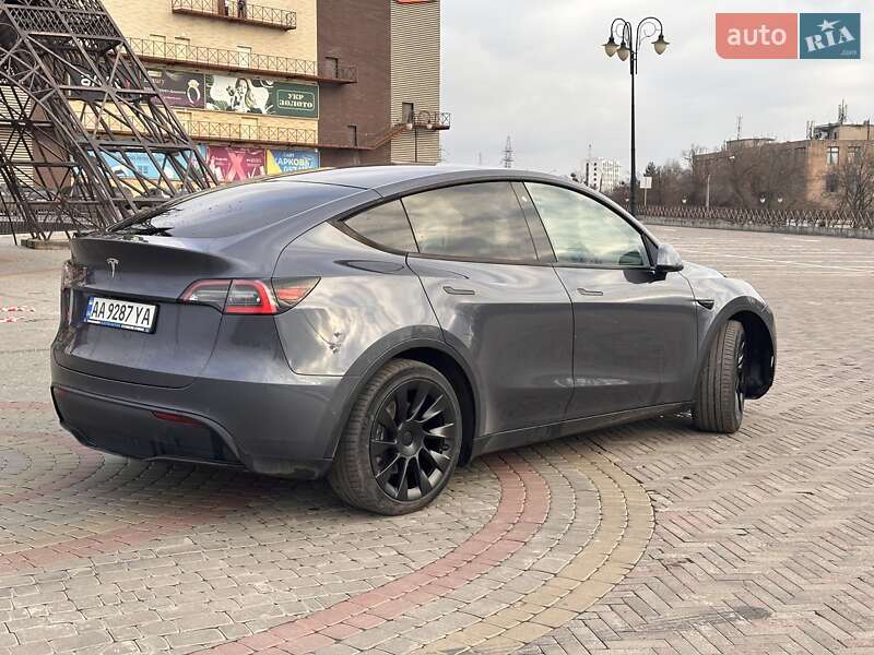 Позашляховик / Кросовер Tesla Model Y 2020 в Харкові