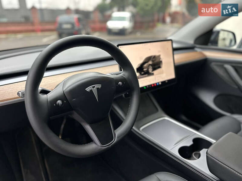 Внедорожник / Кроссовер Tesla Model Y 2024 в Киеве фото 19 Внедорожник / Кроссовер Tesla Model Y 2024 в Киеве