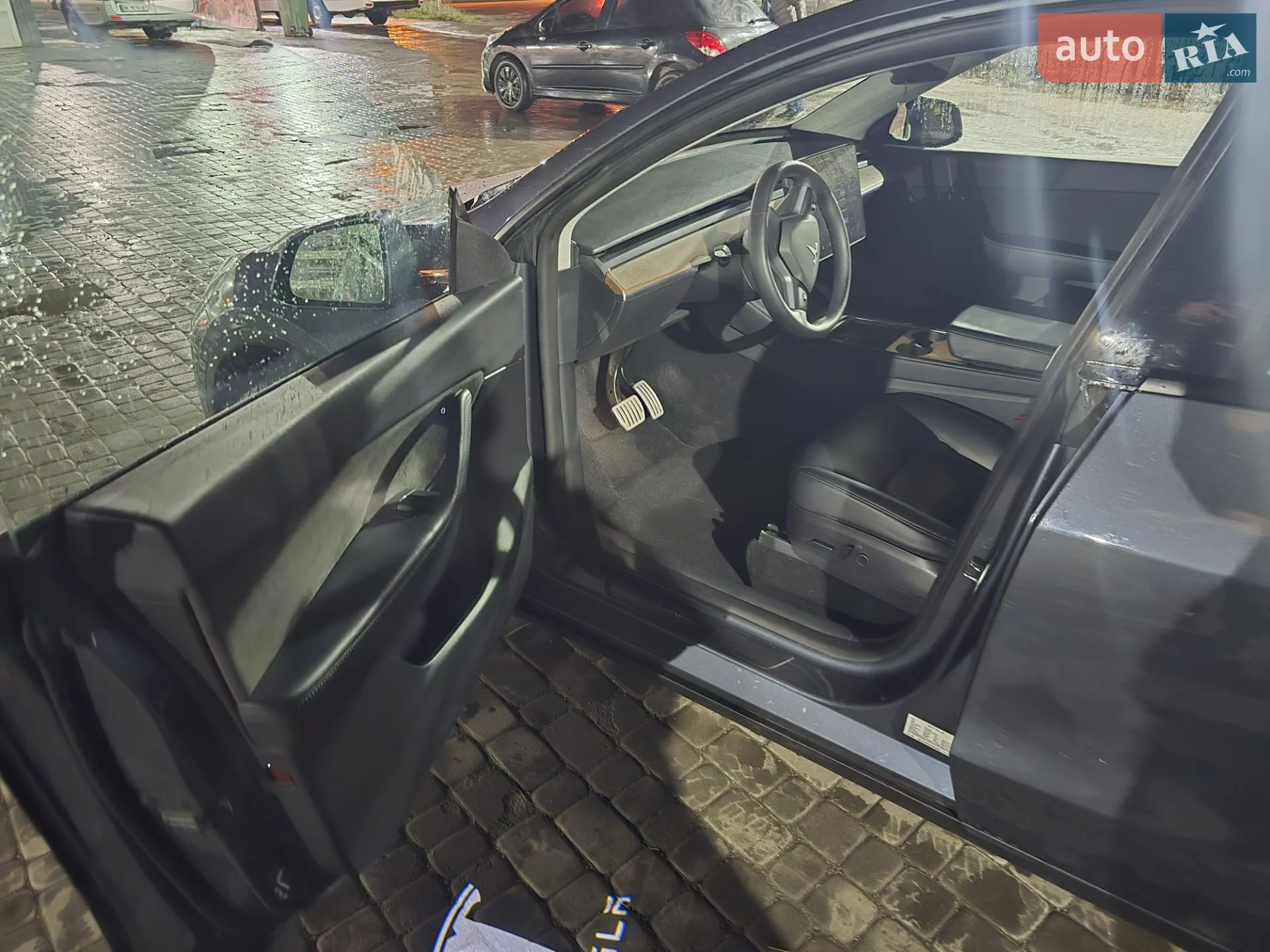 2022 Tesla Model Y - мініатюра 10