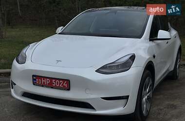 Внедорожник / Кроссовер Tesla Model Y 2023 в Львове